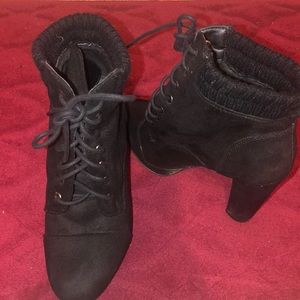 Heel boots